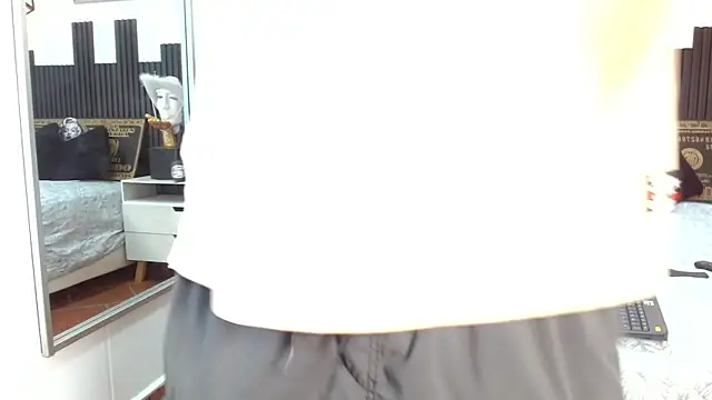 Snapshot of trevor_mob chatting on July 14, 2026, 6:57 pm trevor mob online show from July 14, 2026, 6:57 pm