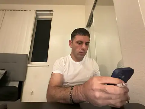 CristiX7 online show from April 15, 2026, 4:08 am