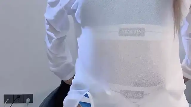 Baixi-01 online show from March 6, 2026, 4:42 am