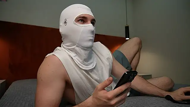 chantatummm online show from July 1, 2026, 8:08 pm
