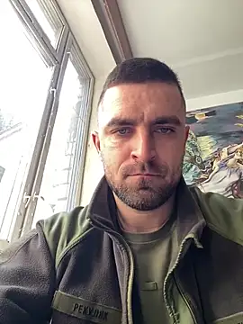 Snapshot of VANYA1997 chatting on March 13, 2026, 10:44 am VANYA1997 online show from March 13, 2026, 10:44 am