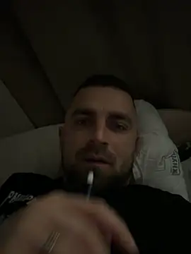 Snapshot of VANYA1997 chatting on April 9, 2026, 2:33 pm VANYA1997 online show from April 9, 2026, 2:33 pm