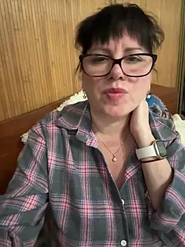 expensive lady online show from March 23, 2026, 8:46 pm