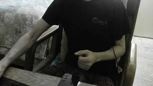 Snapshot of FiSTALiTY chatting on June 30, 2026, 11:00 am FiSTALiTY online show from June 30, 2026, 11:00 am
