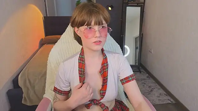  DreamLuna1  online show from March 25, 2026, 1:39 pm