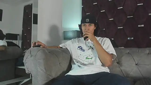 Snapshot of TonyBenedetti chatting on May 6, 2026, 8:47 pm TonyBenedetti online show from May 6, 2026, 8:47 pm