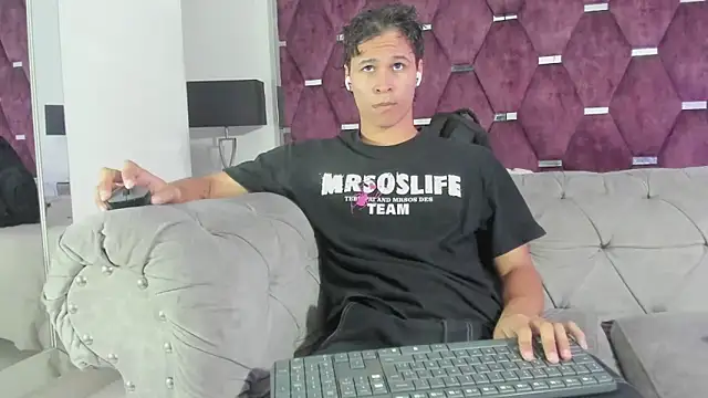 Snapshot of TonyBenedetti chatting on June 19, 2026, 8:34 pm TonyBenedetti online show from June 19, 2026, 8:34 pm