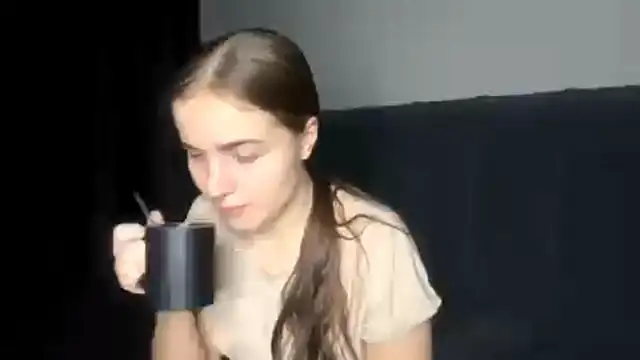 LowriseZiziphus online show from February 27, 2026, 4:07 pm