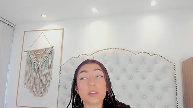 Snapshot of Sara_funy chatting on April 9, 2026, 11:15 am Sara funy online show from April 9, 2026, 11:15 am