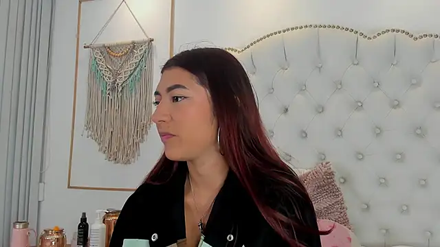 Snapshot of Sara_funy chatting on April 15, 2026, 11:06 am Sara funy online show from April 15, 2026, 11:06 am