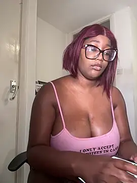 Snapshot of sweetzberri2 chatting on February 27, 2026, 3:01 pm sweetzberri2 online show from February 27, 2026, 3:01 pm