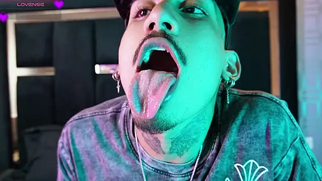 Dark Eros  online show from February 26, 2026, 8:19 pm