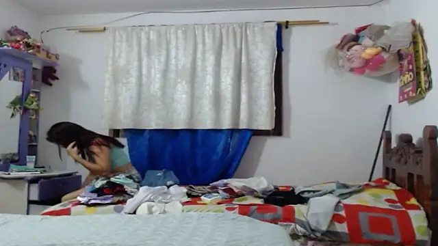 Snapshot of MuffyLans chatting on February 26, 2026, 3:49 am MuffyLans online show from February 26, 2026, 3:49 am