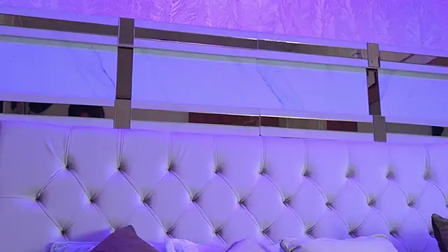 kamilla rossi online show from March 12, 2026, 7:09 pm