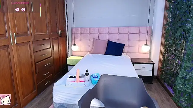 ShayMilleer online show from March 3, 2026, 12:00 pm