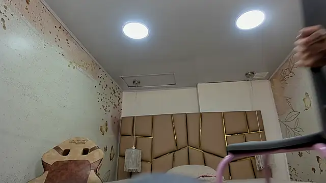 Meredith Huntt online show from March 6, 2026, 11:39 am