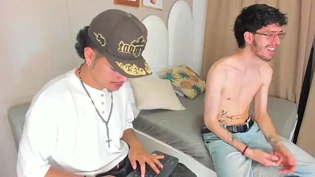 Jason 23   online show from April 13, 2026, 7:19 pm