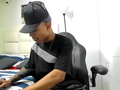 emanuel 23cm online show from March 3, 2026, 2:39 am