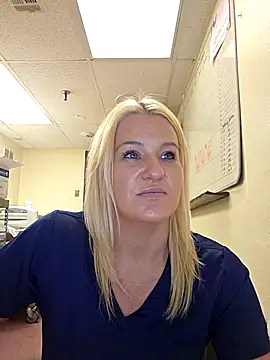 LadyB07 online show from April 23, 2026, 4:09 pm