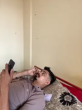 Snapshot of LOVELUST02 chatting on April 1, 2026, 9:21 am LOVELUST02 online show from April 1, 2026, 9:21 am