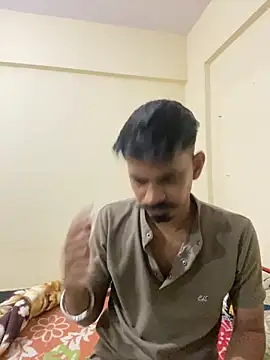 Snapshot of LOVELUST02 chatting on April 1, 2026, 5:21 pm LOVELUST02 online show from April 1, 2026, 5:21 pm