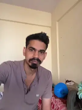 Snapshot of LOVELUST02 chatting on April 12, 2026, 5:01 am LOVELUST02 online show from April 12, 2026, 5:01 am