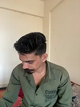 Snapshot of LOVELUST02 chatting on April 13, 2026, 8:20 am LOVELUST02 online show from April 13, 2026, 8:20 am