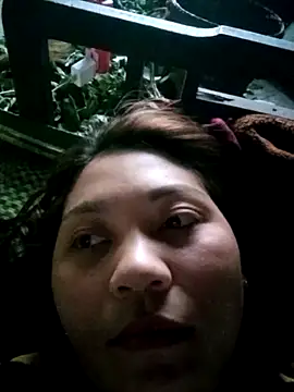 Snapshot of Linhna20 chatting on March 5, 2026, 5:47 am Linhna20 online show from March 5, 2026, 5:47 am