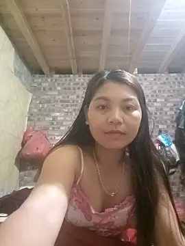 Snapshot of Linhna20 chatting on March 27, 2026, 7:35 pm Linhna20 online show from March 27, 2026, 7:35 pm