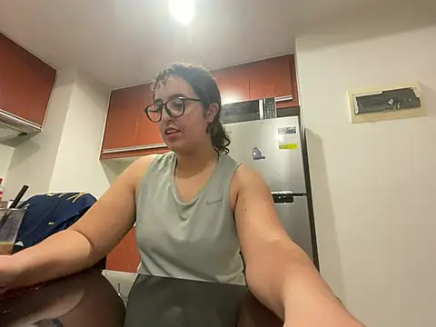 yassiestar online show from March 25, 2026, 5:08 pm