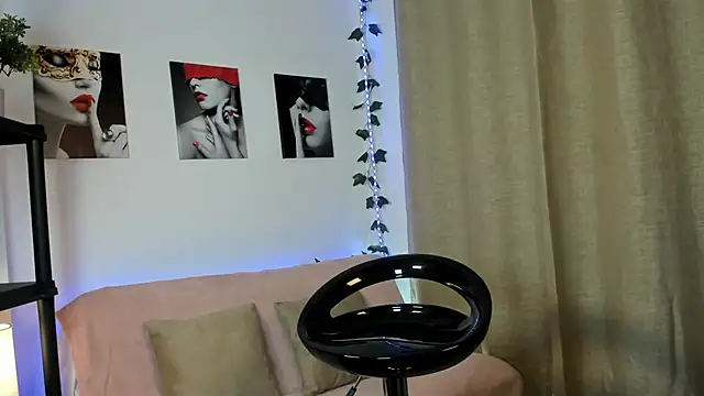 Rebeca Marchetti online show from April 17, 2026, 8:45 pm