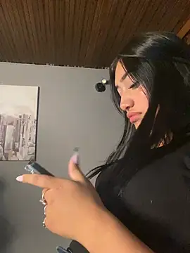 GeorgiaPink  online show from April 21, 2026, 1:42 am