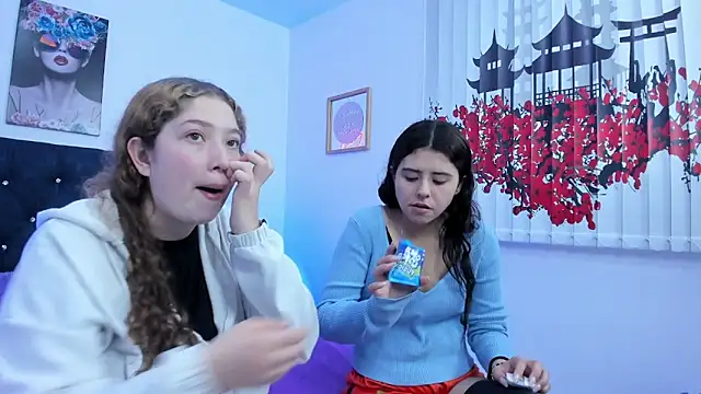 valeria and zoe online show from March 6, 2026, 5:20 pm