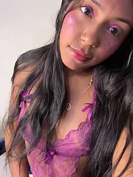 Maddie 7 online show from April 11, 2026, 2:49 am