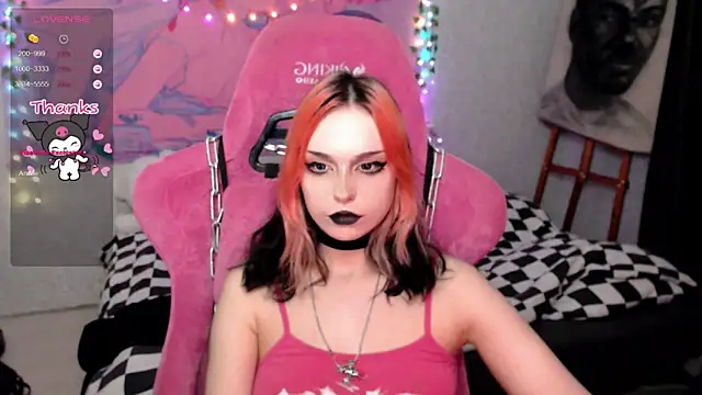 Snapshot of NoirVex chatting on May 7, 2026, 7:52 pm NoirVex online show from May 7, 2026, 7:52 pm