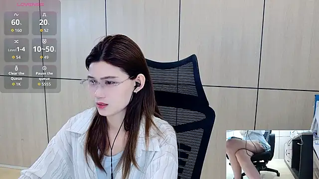 zhen-68 online show from June 11, 2026, 2:11 am