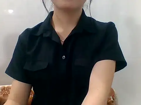 Snapshot of kiraa-007 chatting on May 8, 2026, 2:55 pm kiraa-007 online show from May 8, 2026, 2:55 pm