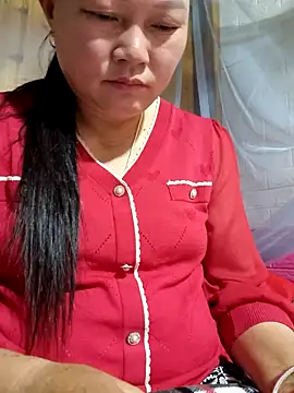 Snapshot of phay79 chatting on May 12, 2026, 1:41 pm phay79 online show from May 12, 2026, 1:41 pm
