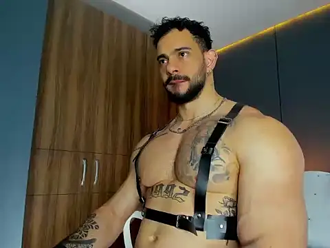 Snapshot of massimo_visconti chatting on March 5, 2026, 2:46 pm massimo visconti online show from March 5, 2026, 2:46 pm