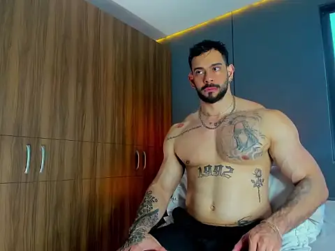 Snapshot of massimo_visconti chatting on March 6, 2026, 1:51 pm massimo visconti online show from March 6, 2026, 1:51 pm