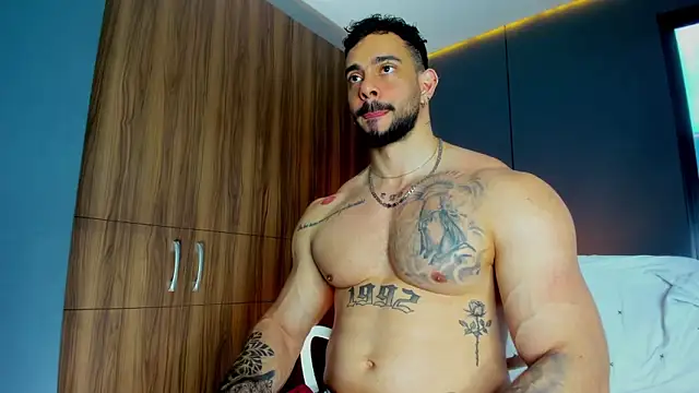 Snapshot of massimo_visconti chatting on March 13, 2026, 2:34 pm massimo visconti online show from March 13, 2026, 2:34 pm