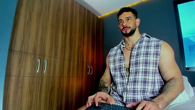 Snapshot of massimo_visconti chatting on March 14, 2026, 8:25 pm massimo visconti online show from March 14, 2026, 8:25 pm