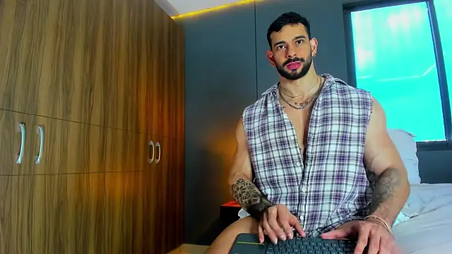 Snapshot of massimo_visconti chatting on March 19, 2026, 3:16 pm massimo visconti online show from March 19, 2026, 3:16 pm