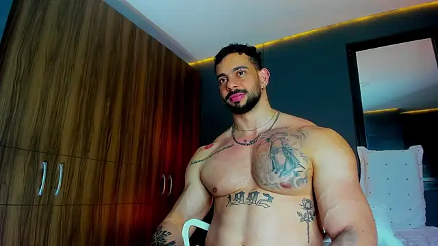 Snapshot of massimo_visconti chatting on March 30, 2026, 1:50 am massimo visconti online show from March 30, 2026, 1:50 am