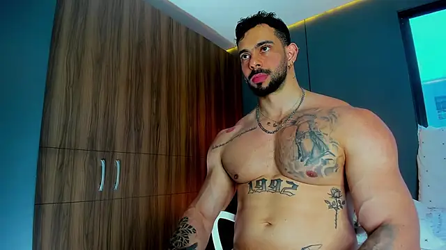 Snapshot of massimo_visconti chatting on April 9, 2026, 4:12 pm massimo visconti online show from April 9, 2026, 4:12 pm