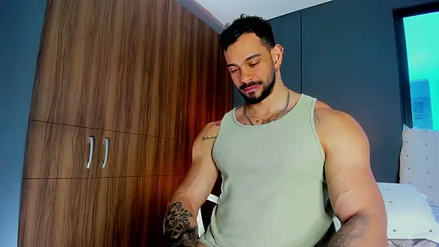 Snapshot of massimo_visconti chatting on April 10, 2026, 4:23 pm massimo visconti online show from April 10, 2026, 4:23 pm