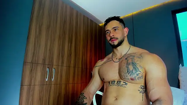 Snapshot of massimo_visconti chatting on April 12, 2026, 5:40 pm massimo visconti online show from April 12, 2026, 5:40 pm