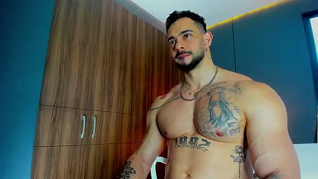 Snapshot of massimo_visconti chatting on April 13, 2026, 4:45 pm massimo visconti online show from April 13, 2026, 4:45 pm