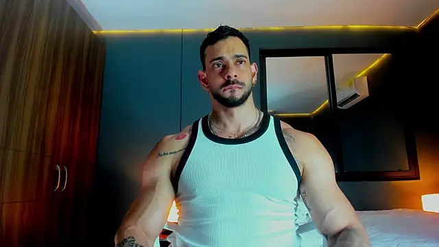 Snapshot of massimo_visconti chatting on April 15, 2026, 1:23 am massimo visconti online show from April 15, 2026, 1:23 am