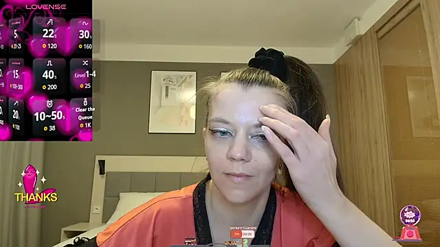 Yana-XX online show from April 8, 2026, 1:27 am